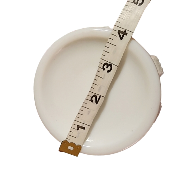 Vintage Collectible White Old Quilt Pattern Milk Glass Pitcher - Picture 10 of 10